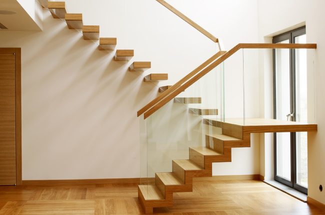 Kragarmtreppe-eiche-floating-stair-1